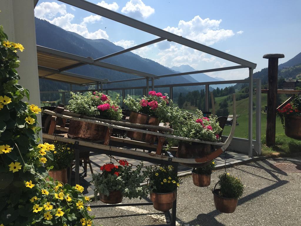 Hotel Weisshorn Goms Exterior photo