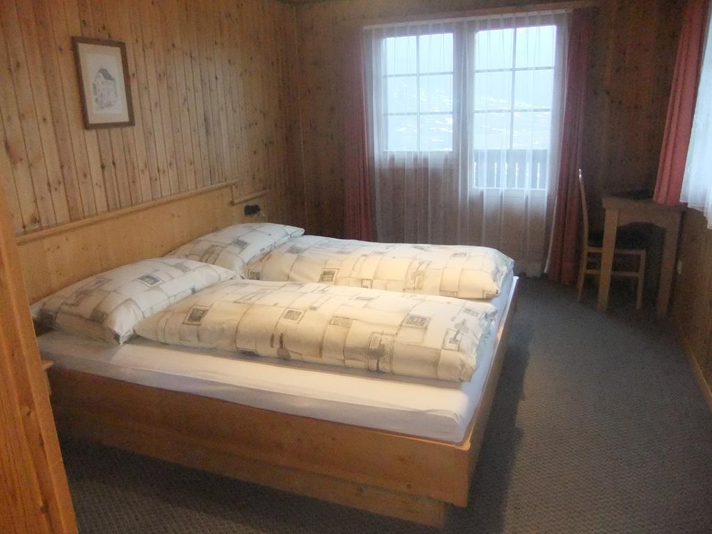 Hotel Weisshorn Goms Room photo